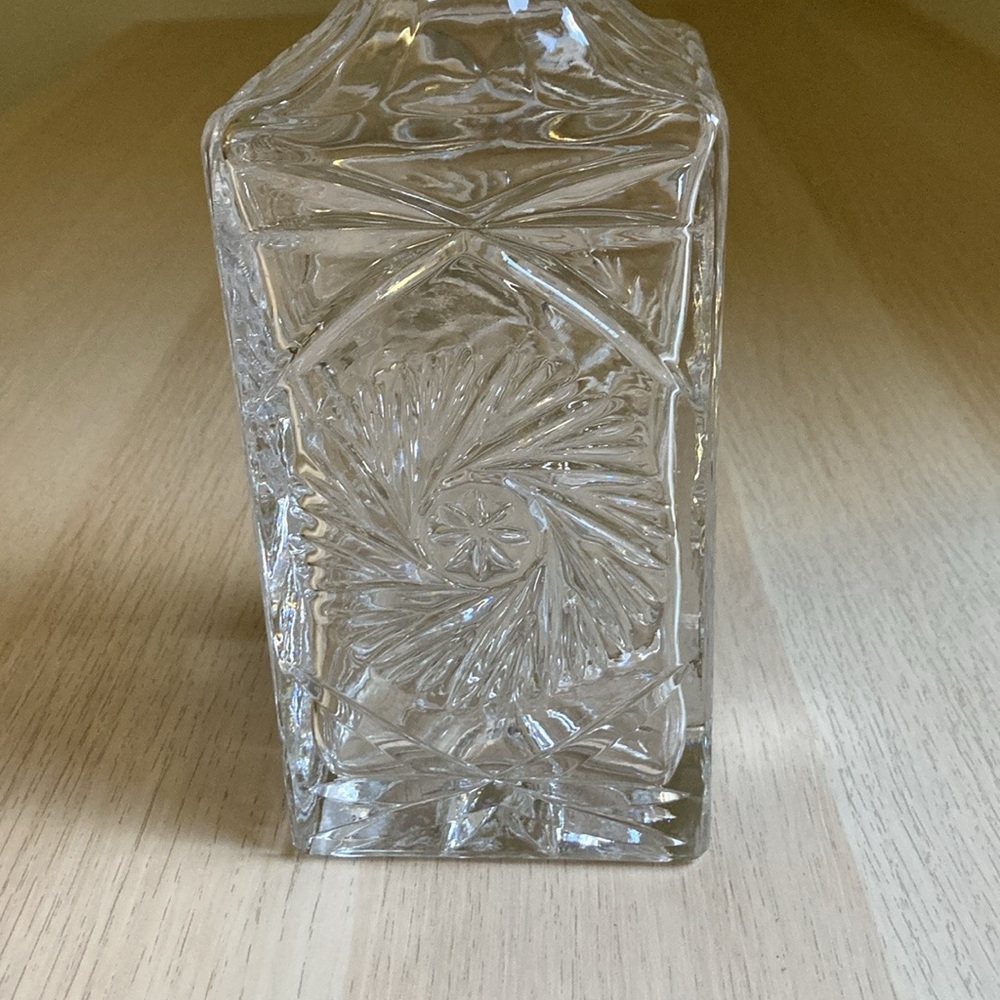 Elegant Clear Crystal Decanter, Whisky decanter, glass - Picture 5 of 12